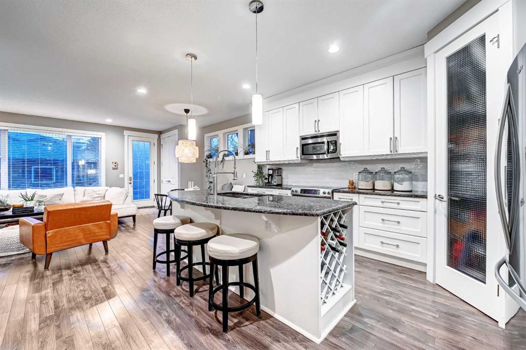 Additional image 6 of 4418 19 Avenue NW, Calgary, AB, T3B 0R9