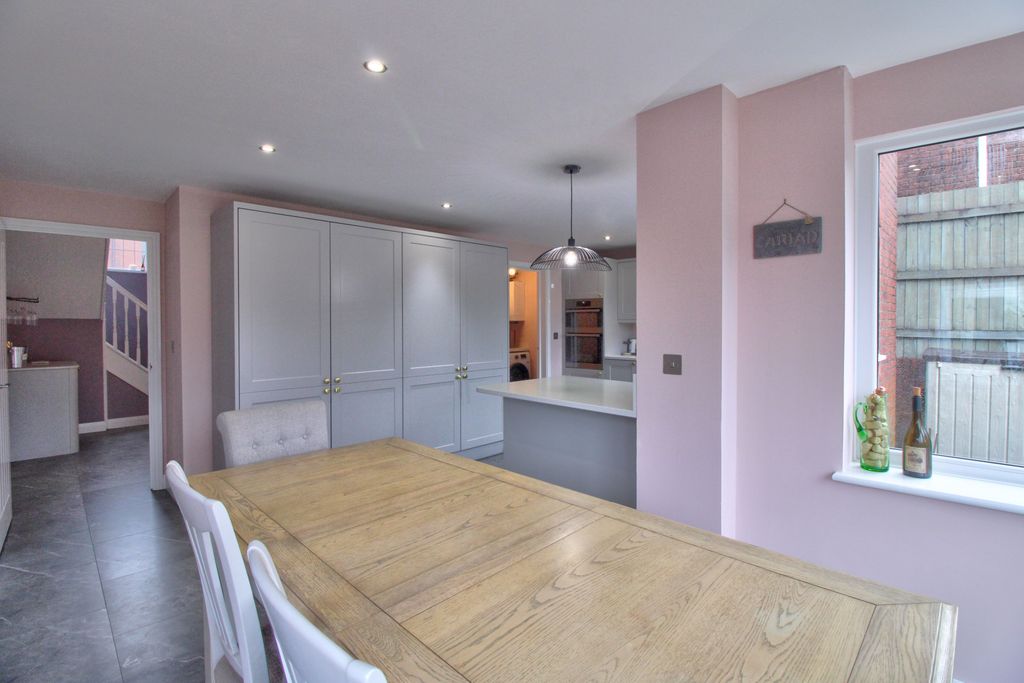 Additional image 13 of 4 bed detached house for saleClos Y Goron, Blackwood NP12