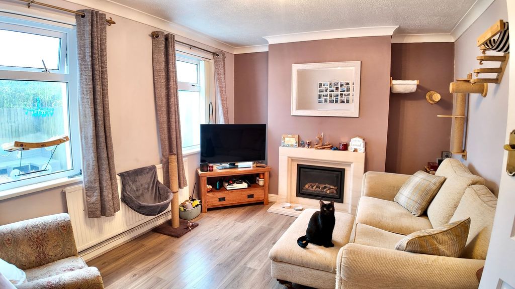 Additional image 3 of 3 bed semi-detached house for saleThe Avenue, Wyllie NP12