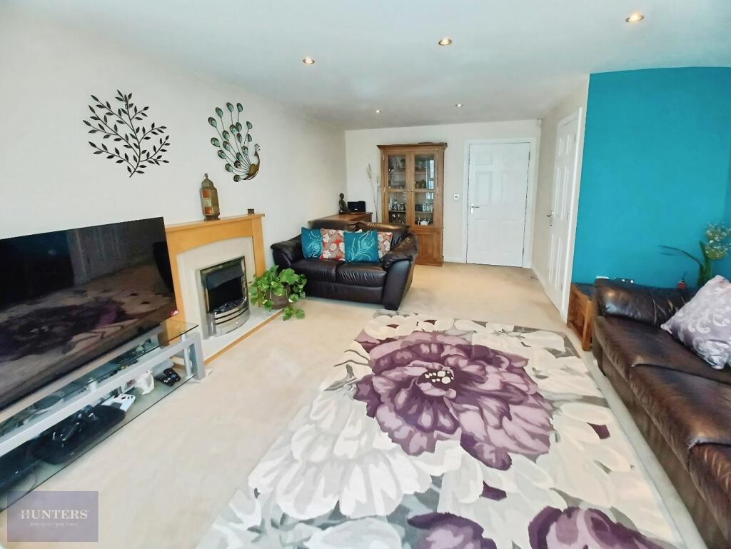 Tudor Coppice, Solihull B91 3DE photo 2