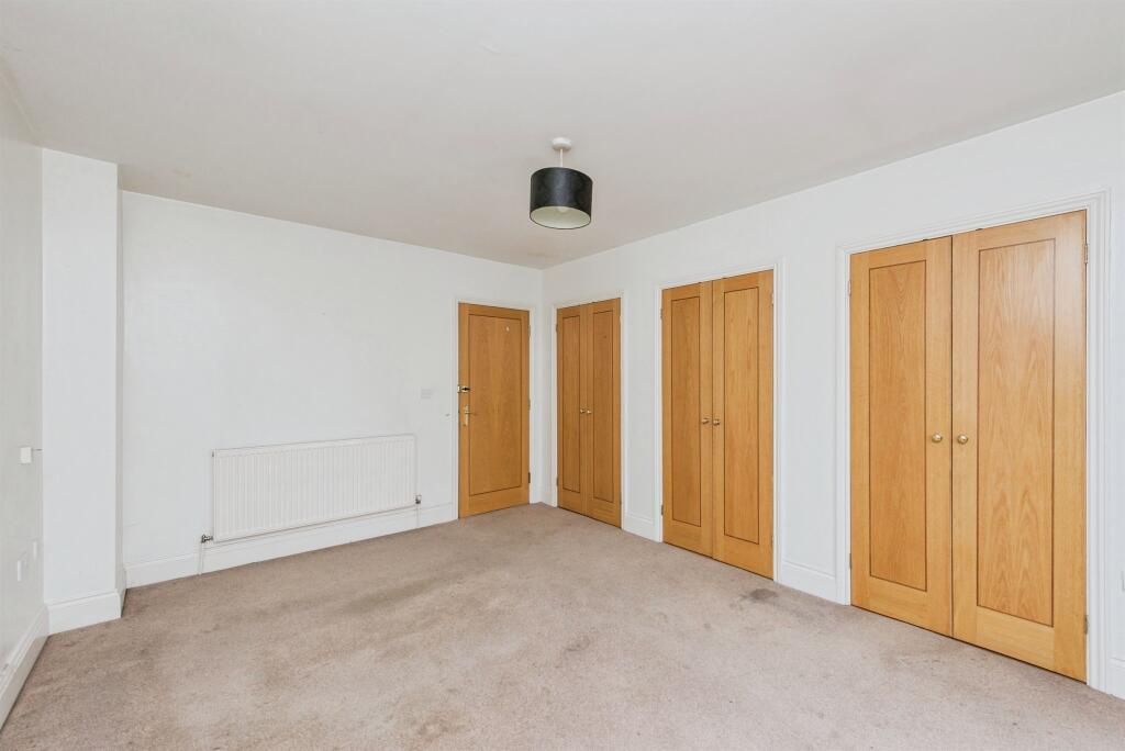 Caversham Place, Sutton Coldfield photo 4