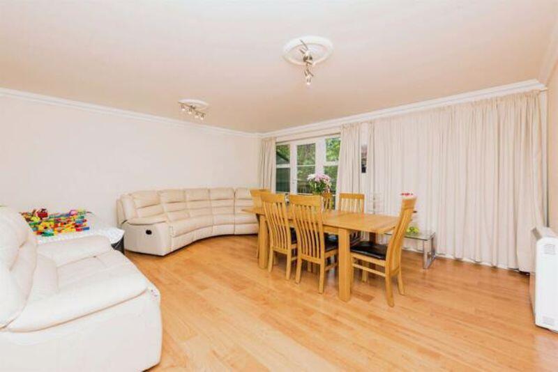 Caversham Place, Sutton Coldfield photo 4