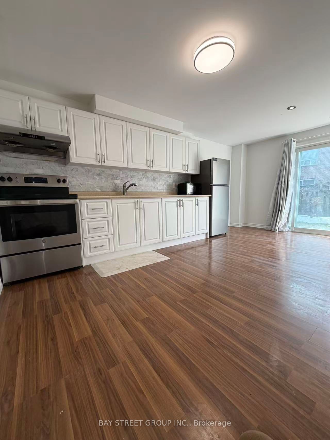 Lower-149 Millcliff Circle, Aurora, ON, L4G 7N8 photo 4
