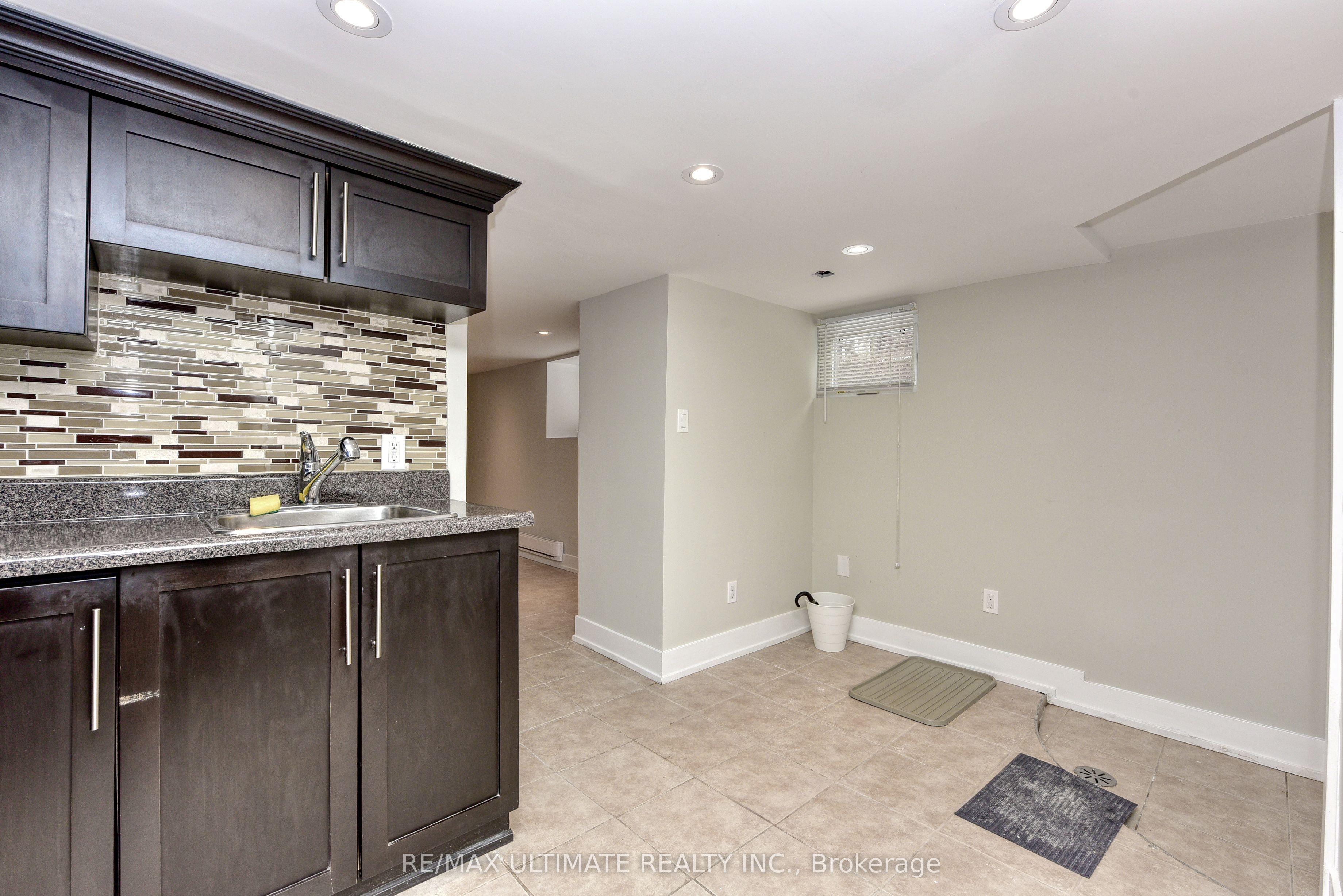 Additional image 4 of Basement-9 Southview Avenue, Toronto, ON, M6H 1T3