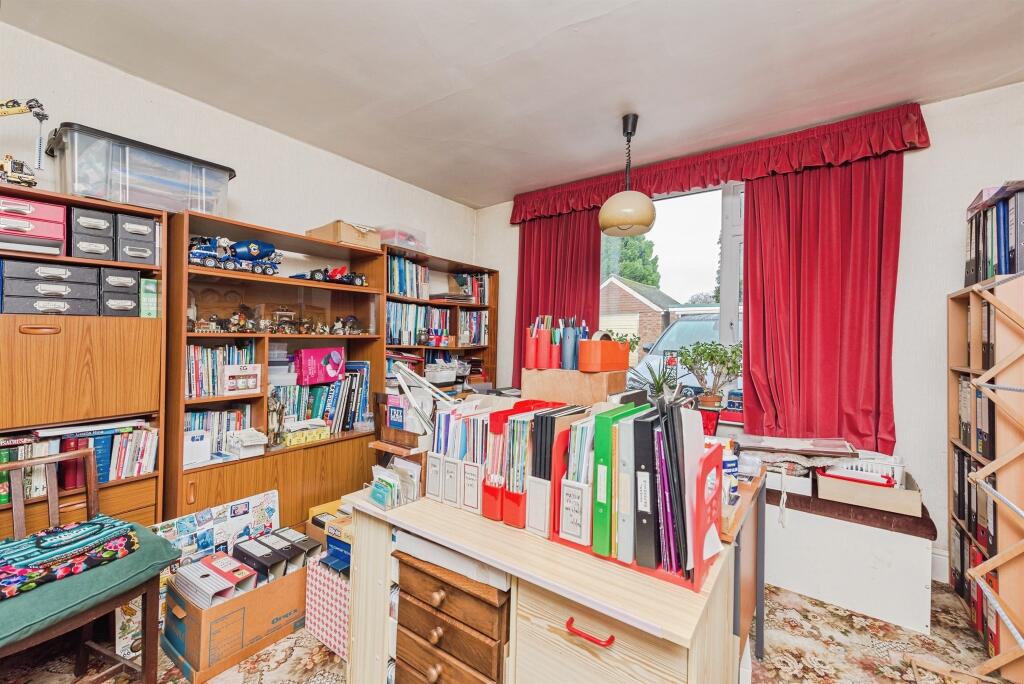 Upper Gungate, TAMWORTH photo 3