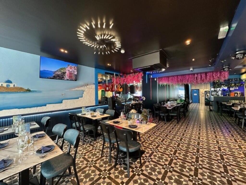 Leasehold Mediterranean Restaurant, B92 photo 5
