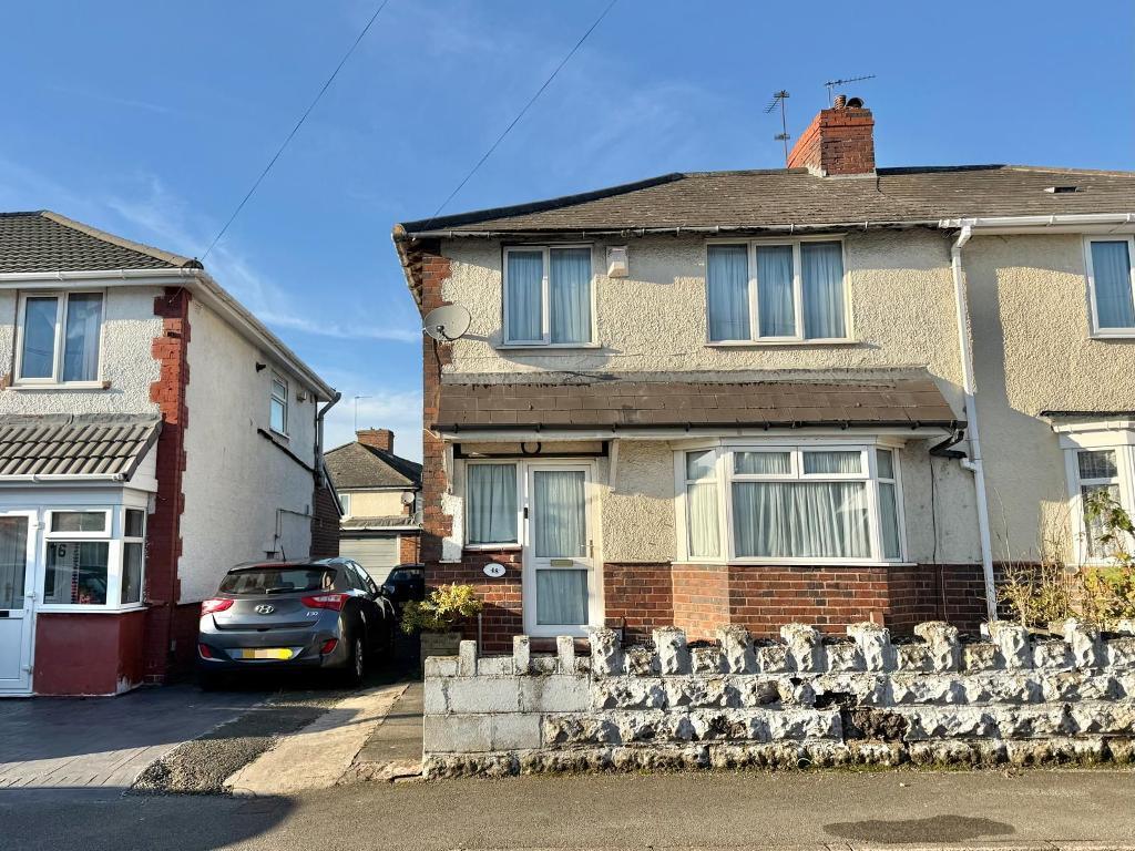 Springfield Crescent, West Bromwich, West Midlands, B70 6LN