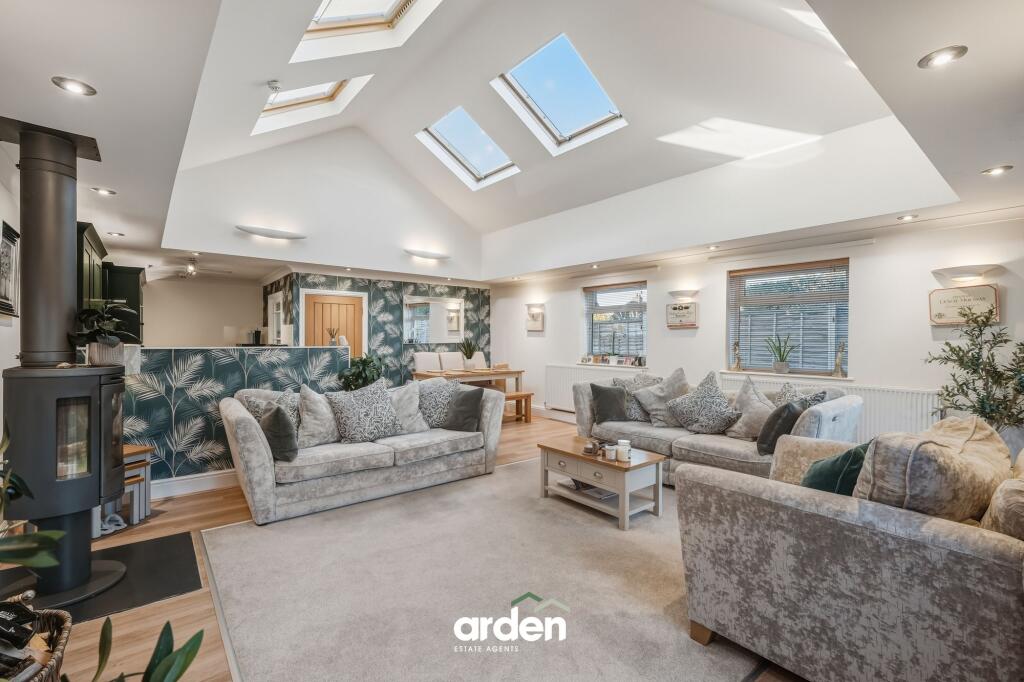 Wellington Road, Chester House, B60 photo 5