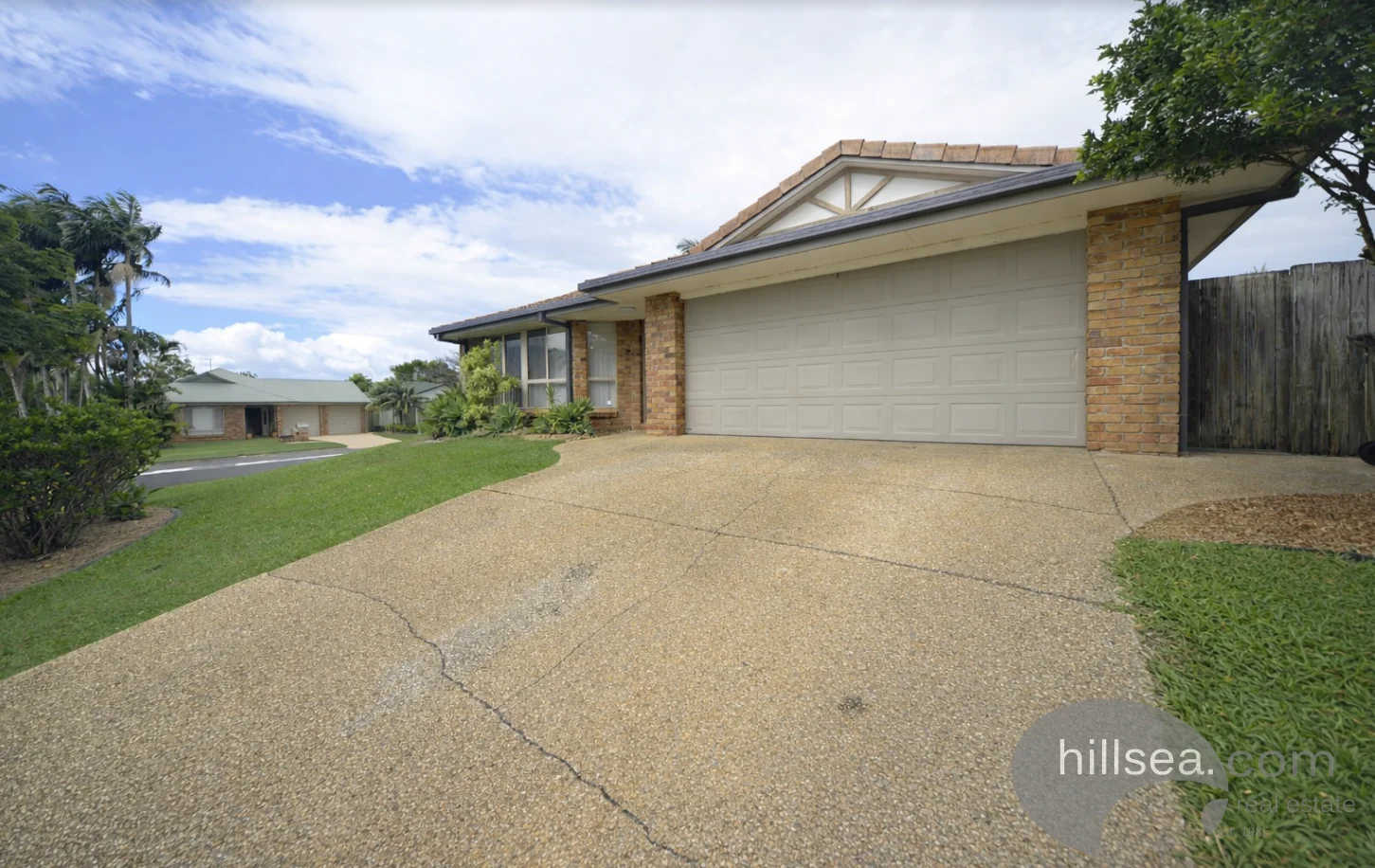 1 Morfantaine Terrace, Parkwood QLD 4214