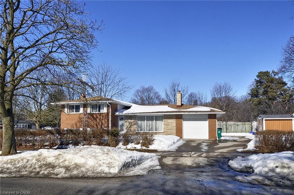 104 Milford Avenue, Waterloo, ON, N2L 3Z3