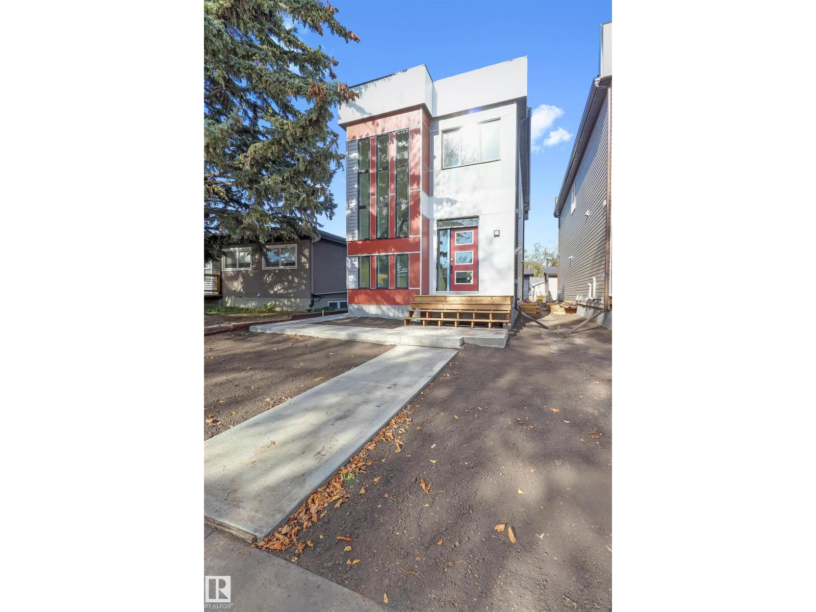 7938 91 Avenue NW, Edmonton, AB, T6C1R1