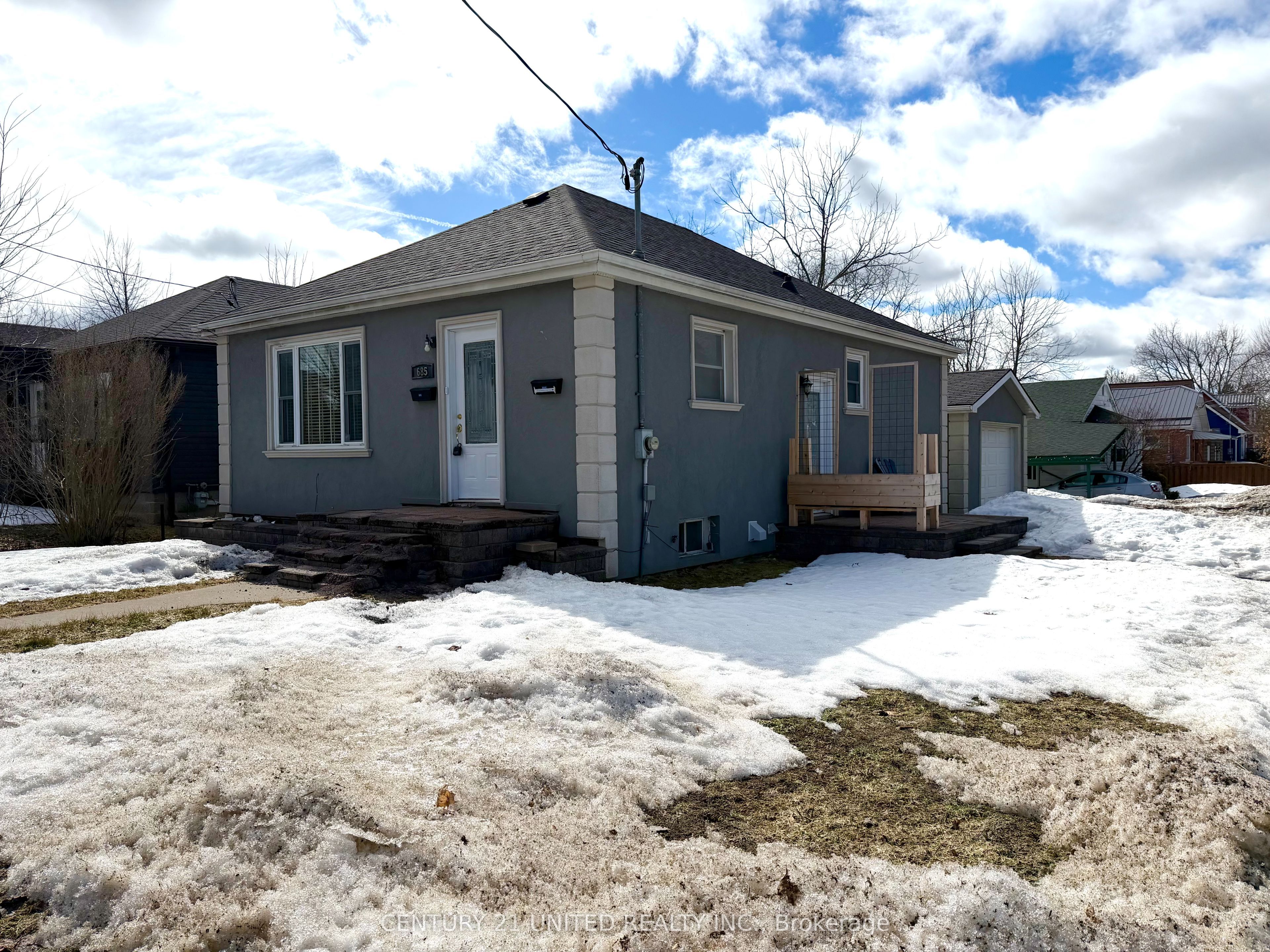 Additional image 2 of Upper-685 Armour Road, Peterborough, ON, K9H 1Z5