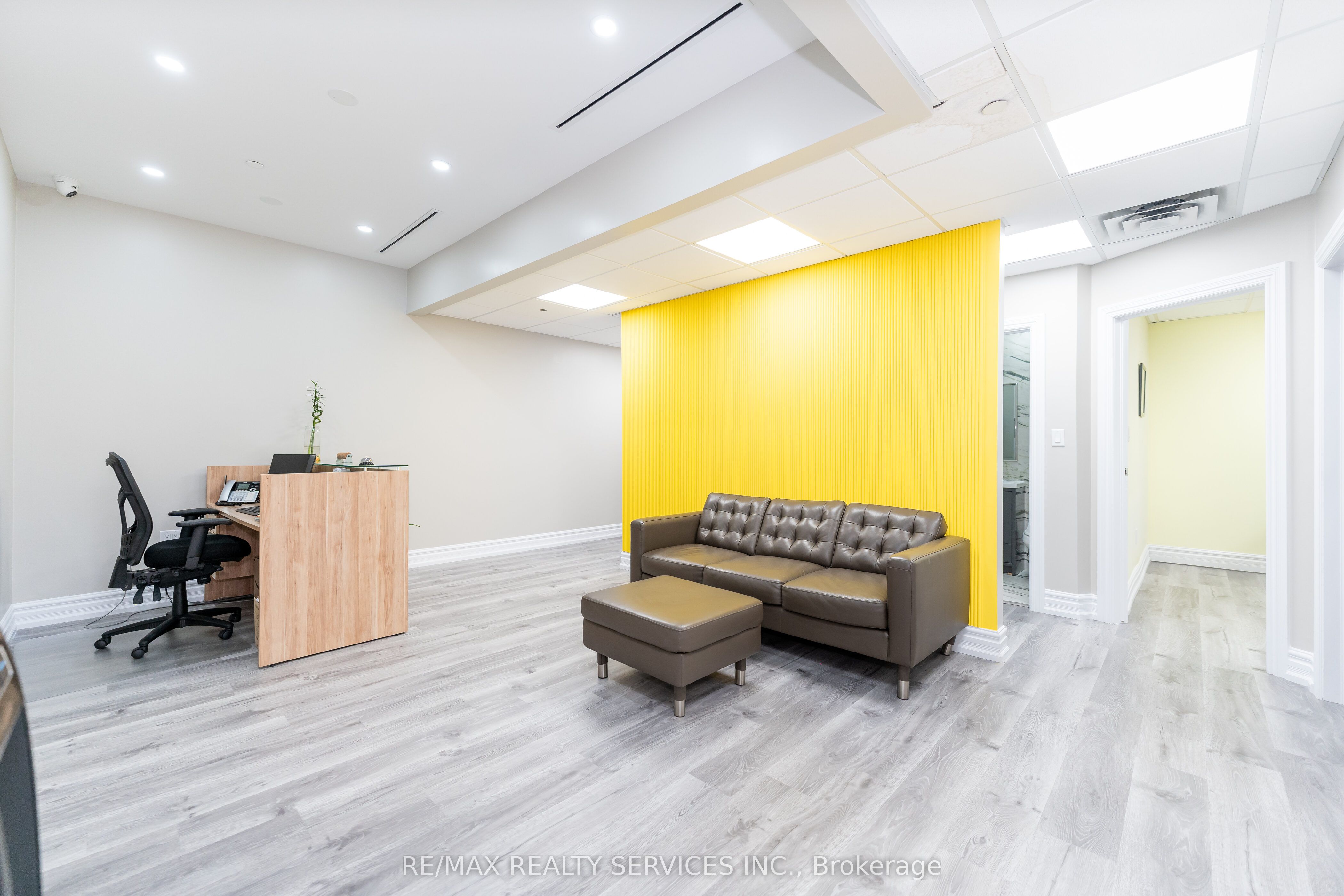 214-2 Automatic Road, Brampton, ON, L6S 6K8