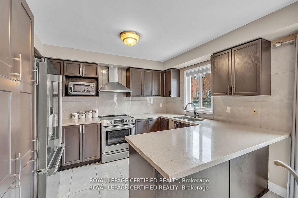 Additional image 6 of 17 Chestermere Crescent, Brampton, ON, L7A 2E8