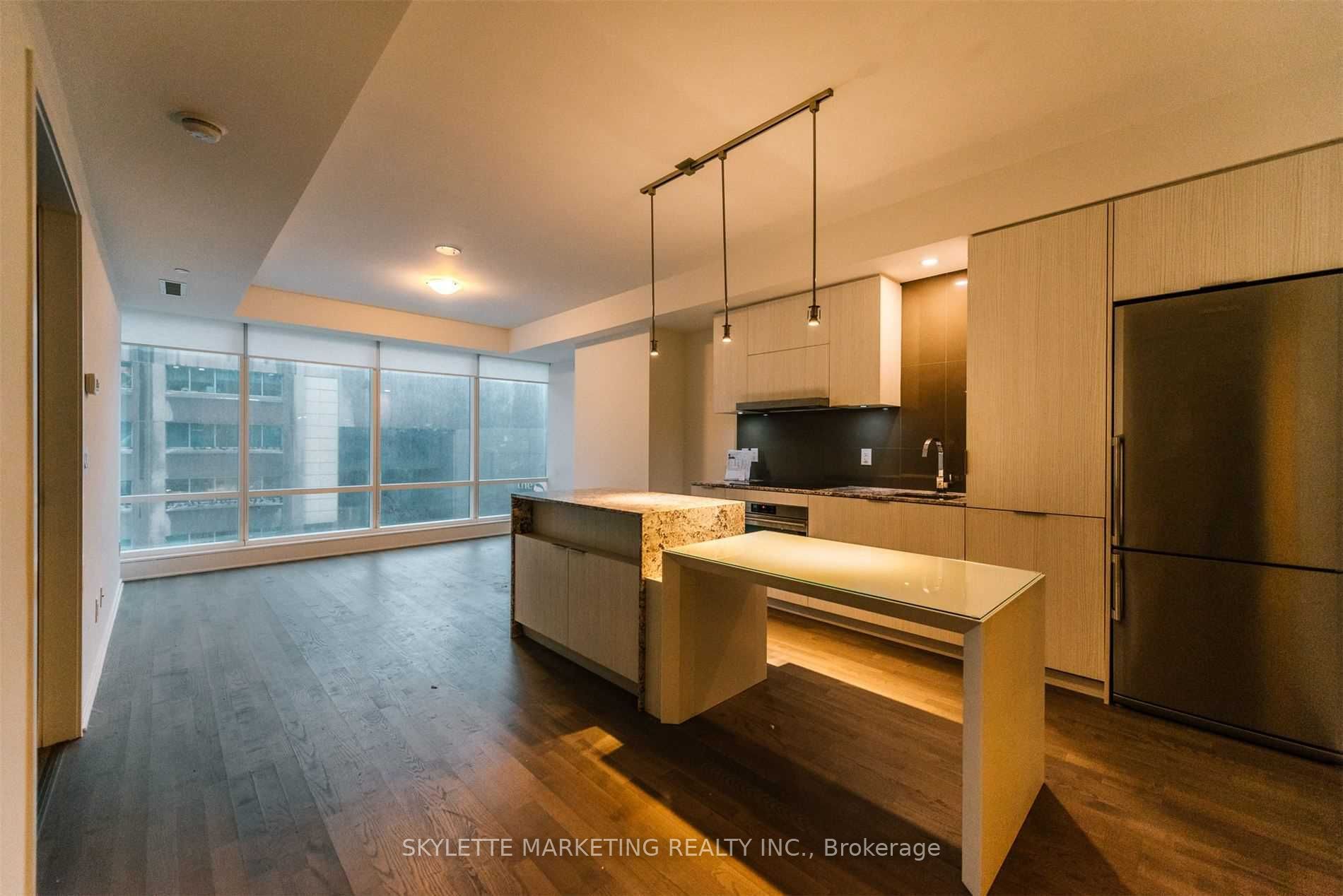 422-1 Bloor Street E, Toronto, ON, M4W 0A8
