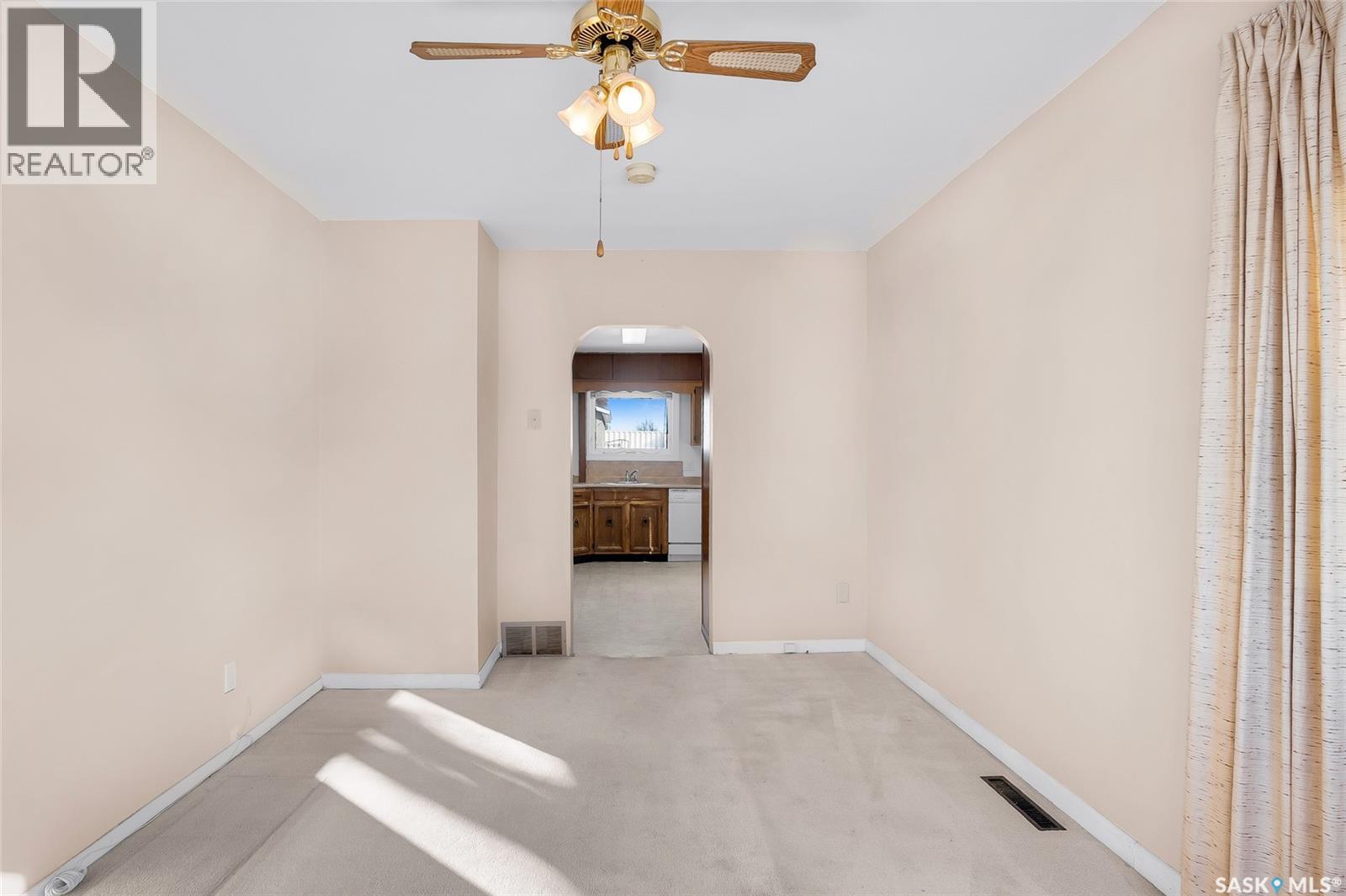 Additional image 4 of 214 Q Avenue N, Saskatoon, SK, S7L2X6