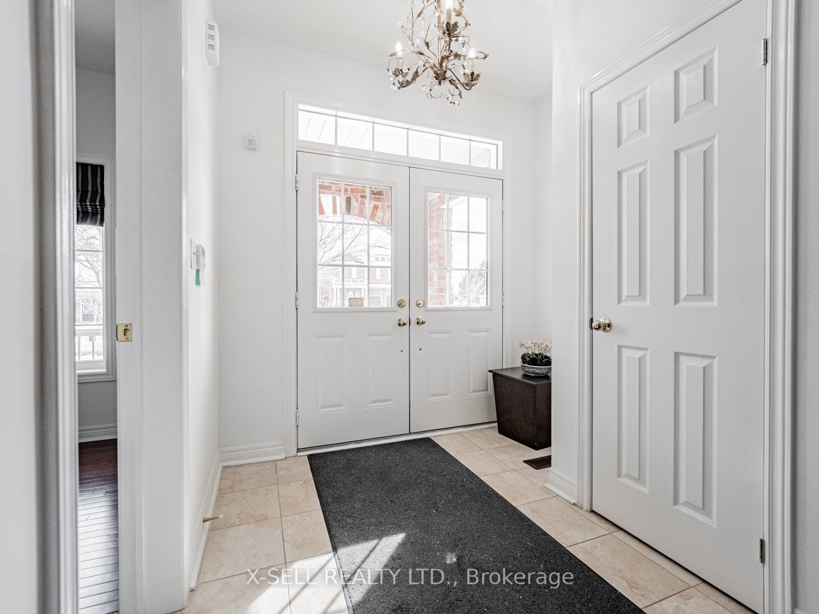 Additional image 3 of 34 Dockside Court, Brampton, ON, L6Z 0B6