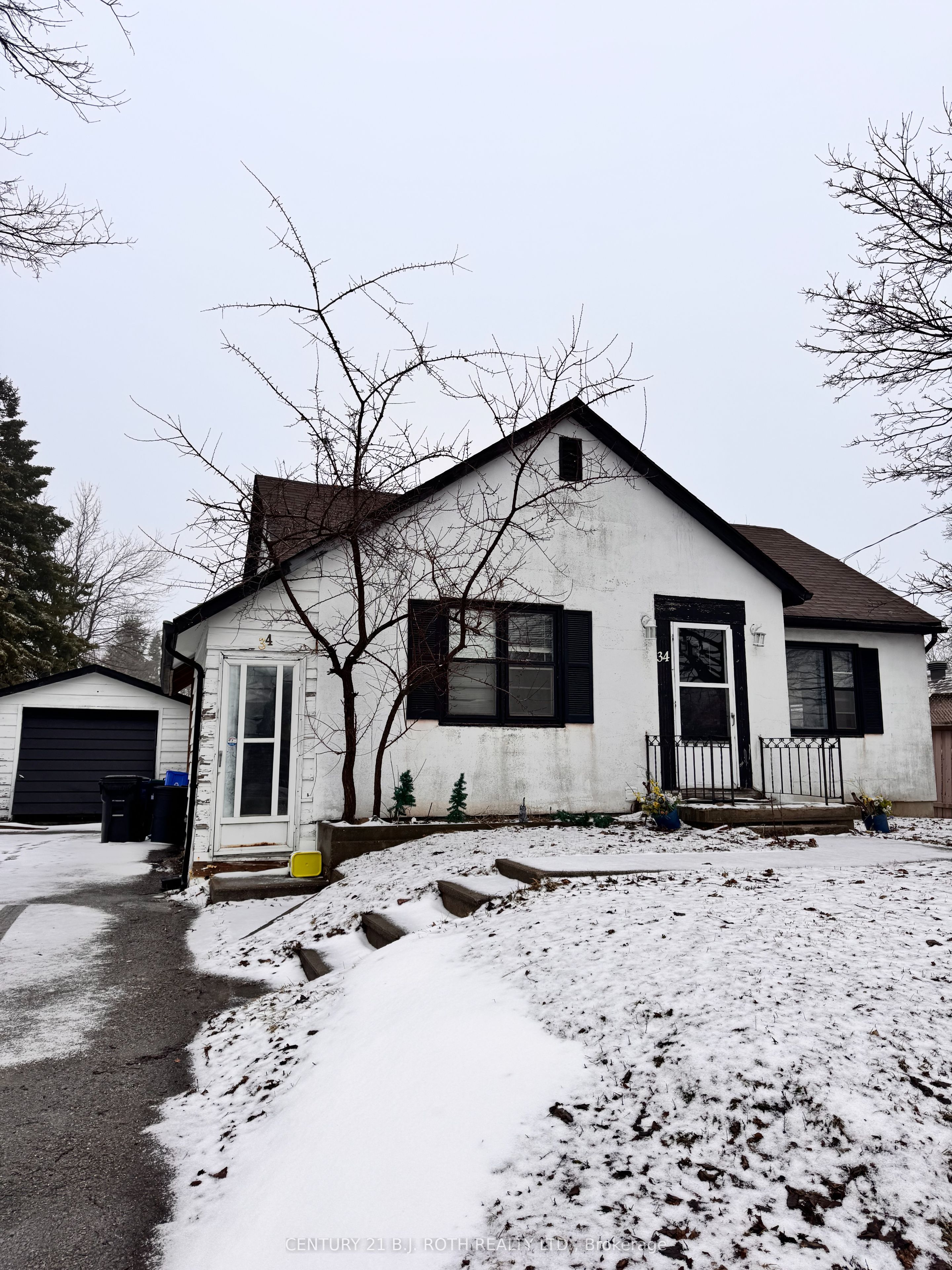 34 Cundles Road E, Barrie, ON, L4M 2Z5