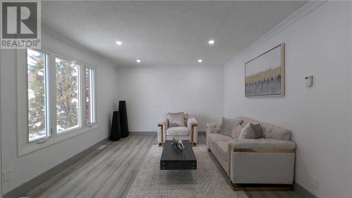 Additional image 2 of 1290 Lillian Boulevard, Sudbury, ON, P3A2R7