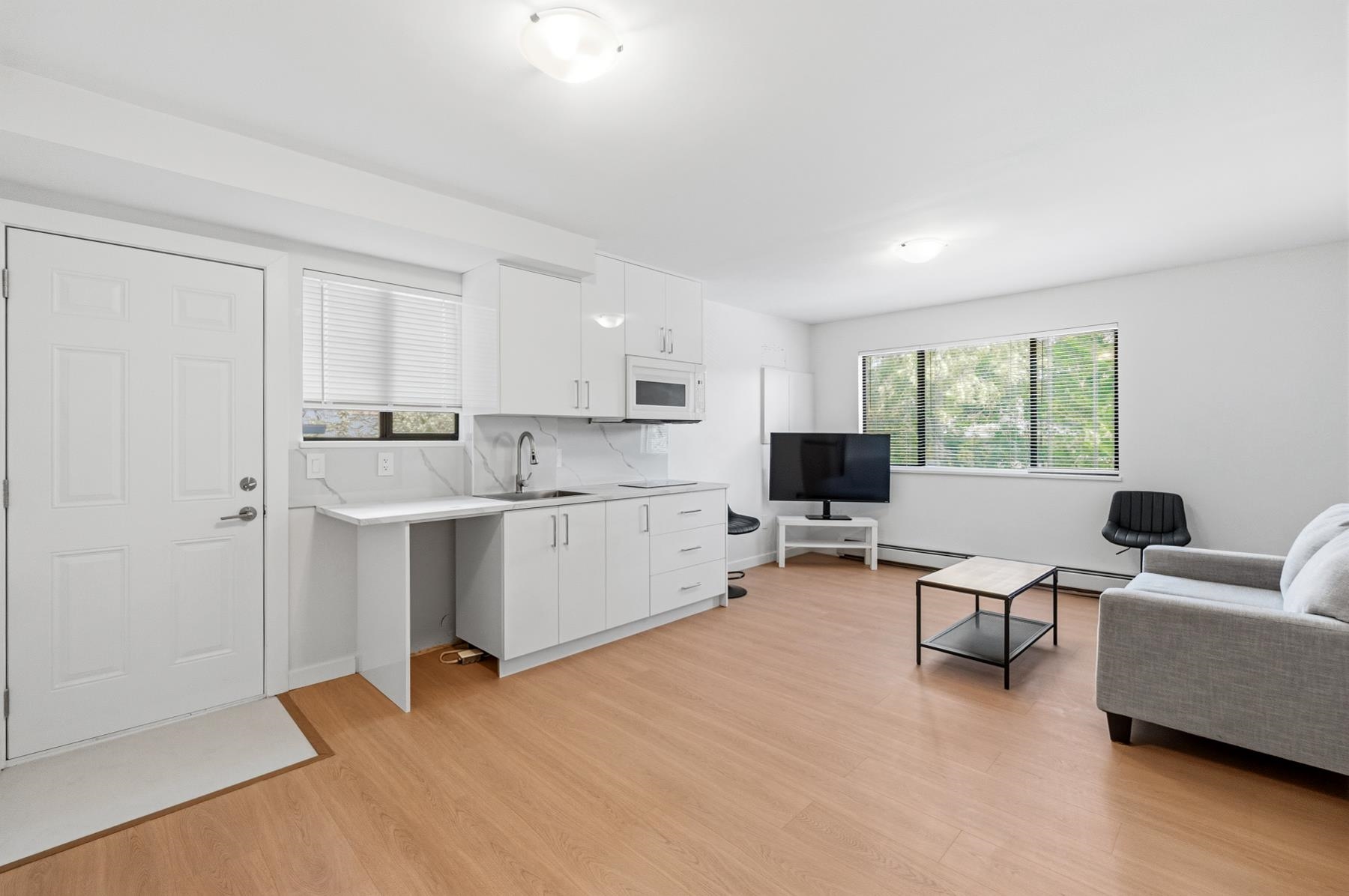 Studio-3 St. Andrews Avenue, North Vancouver, BC, V7N 2A3