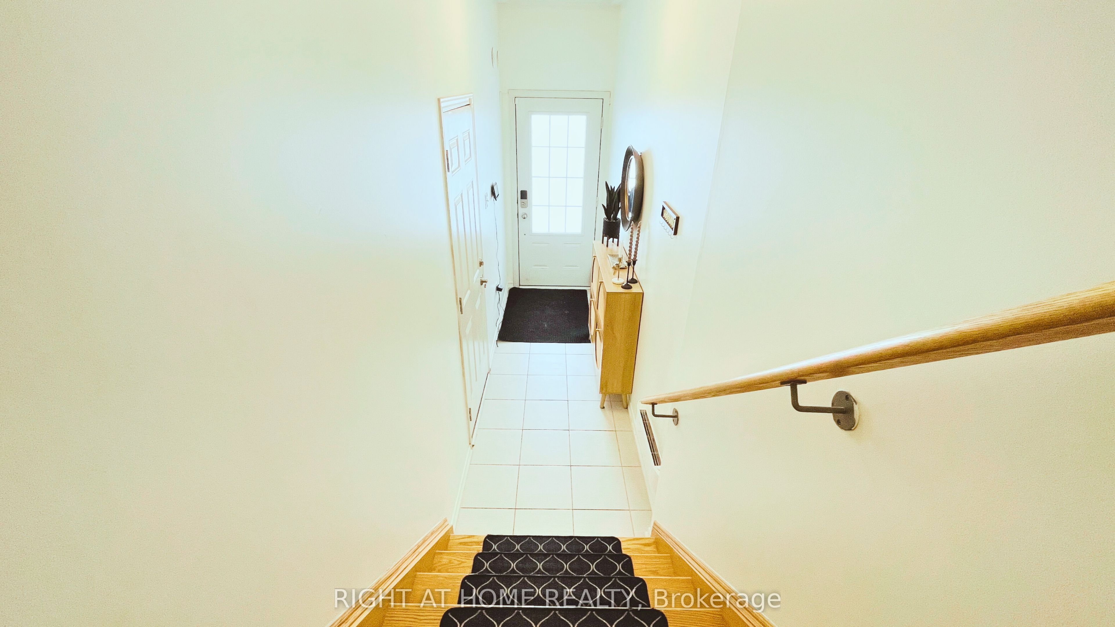 2372 Chevron Prince Path, Oshawa, ON, L1L 0K9 photo 4