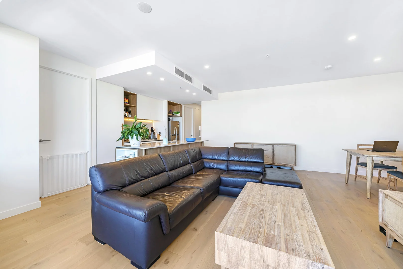 Additional image 6 of 705/43 Peerless Avenue, Mermaid Beach QLD 4218