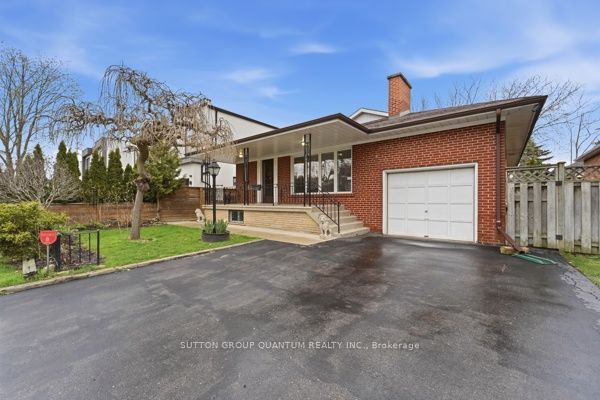 61 Forest Avenue, Mississauga, ON, L5G 1L3