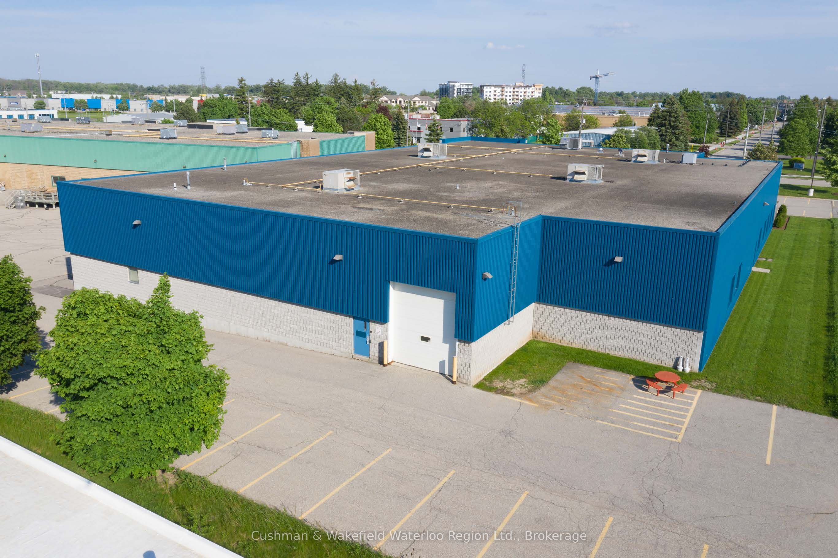 Additional image 2 of 216 Bathurst Drive, Waterloo, ON, N2V 2L7