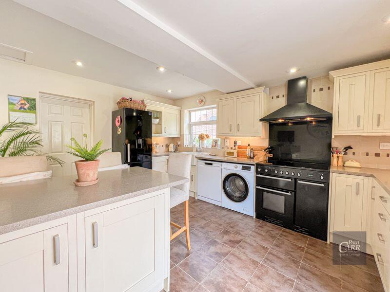 Additional image 16 of Woodhouse Lane, Amington, Tamworth, B77 3AH - Characterful Home in a Quiet Location