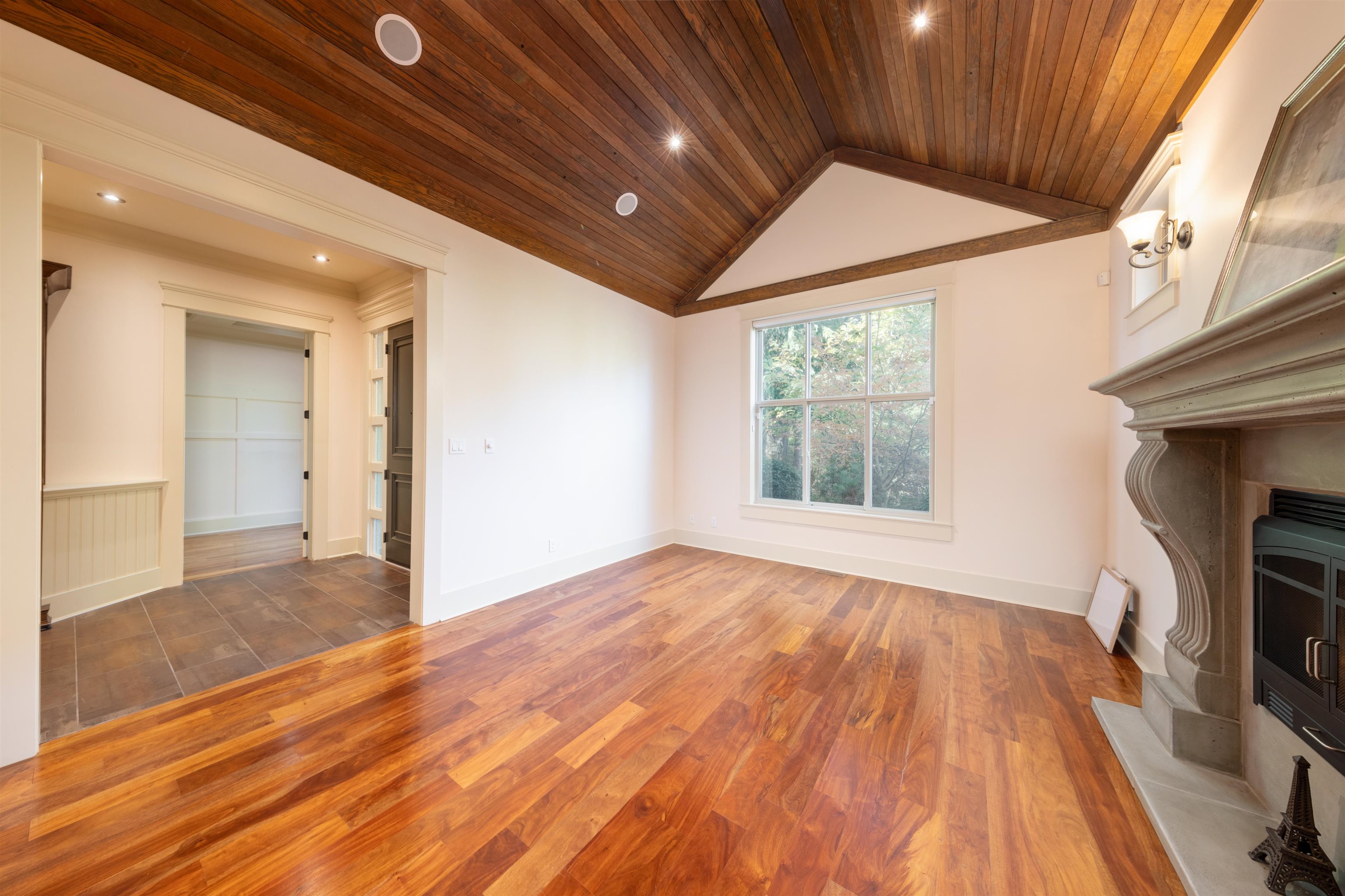 Additional image 4 of 2080 136 Street, Surrey, BC, V4A 0A1