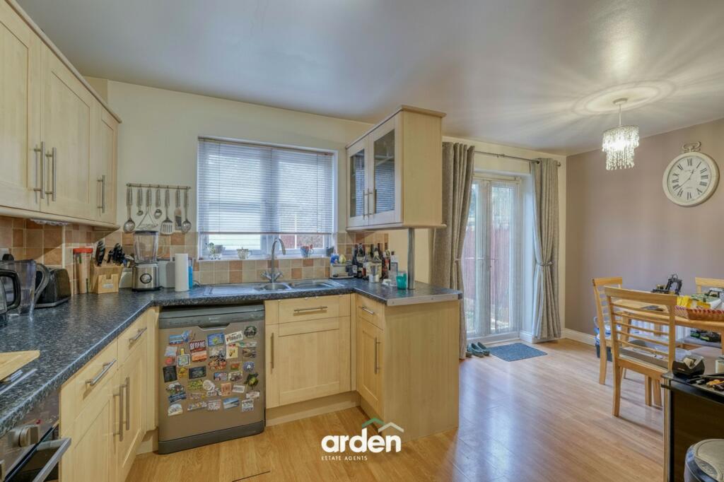 Torrs Close, Redditch, B97 photo 3
