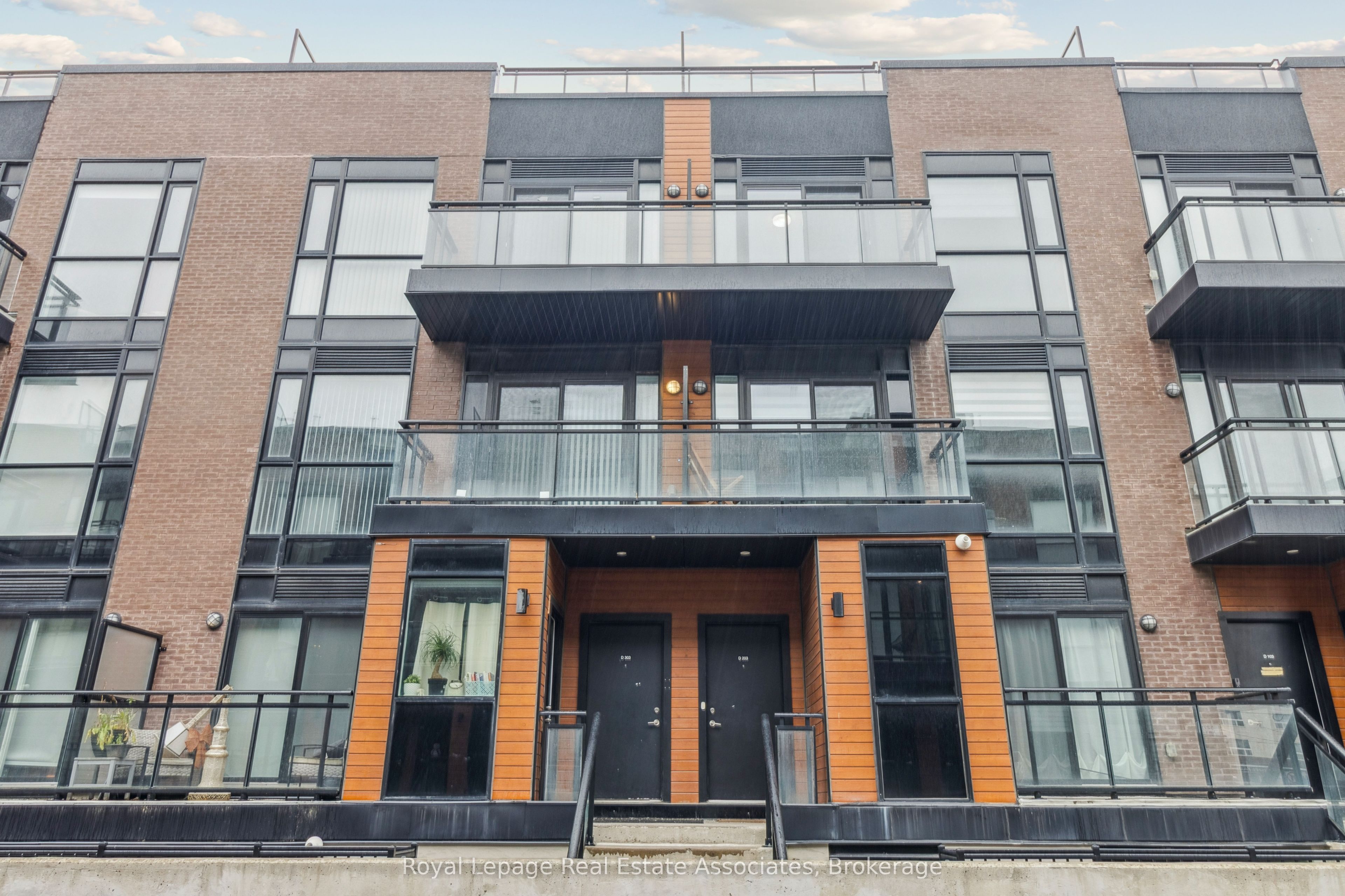 D203-5289 Highway 7 N/a, Vaughan, ON, L4L 0J1
