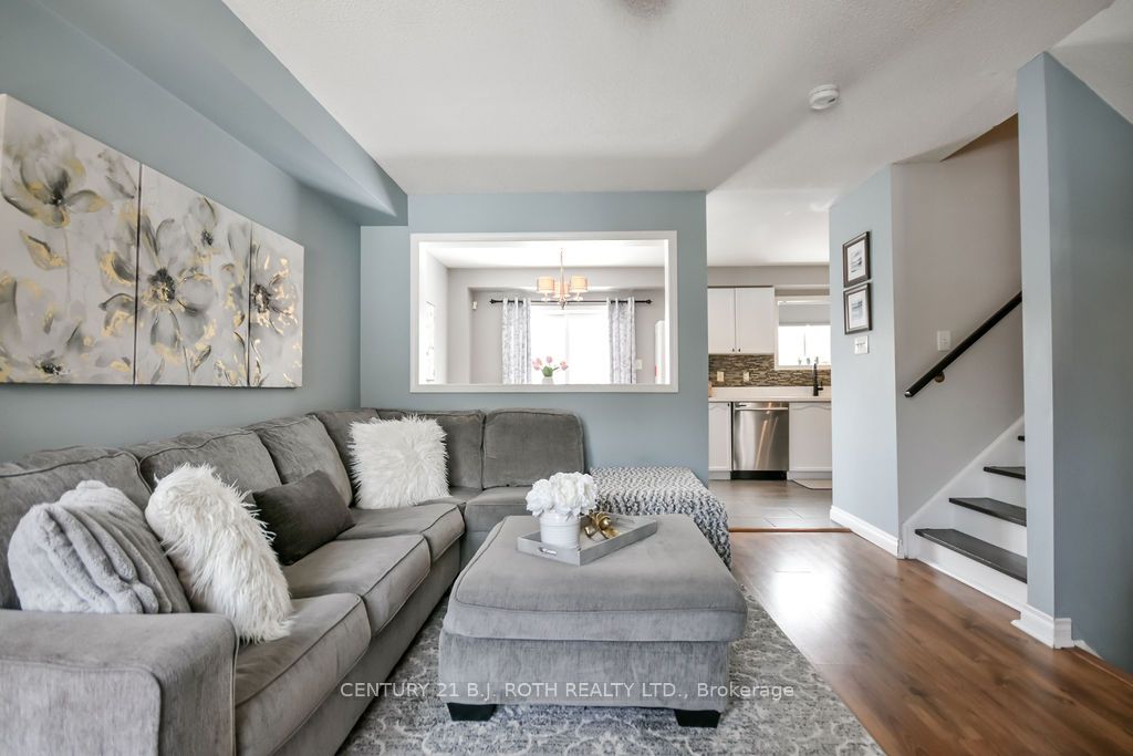 35 Hawthorne Crescent, Barrie, ON, L4N 9Y7 photo 3