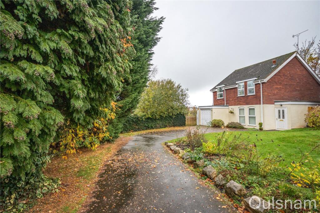 Harvington Road, Bromsgrove, Worcestershire, B60