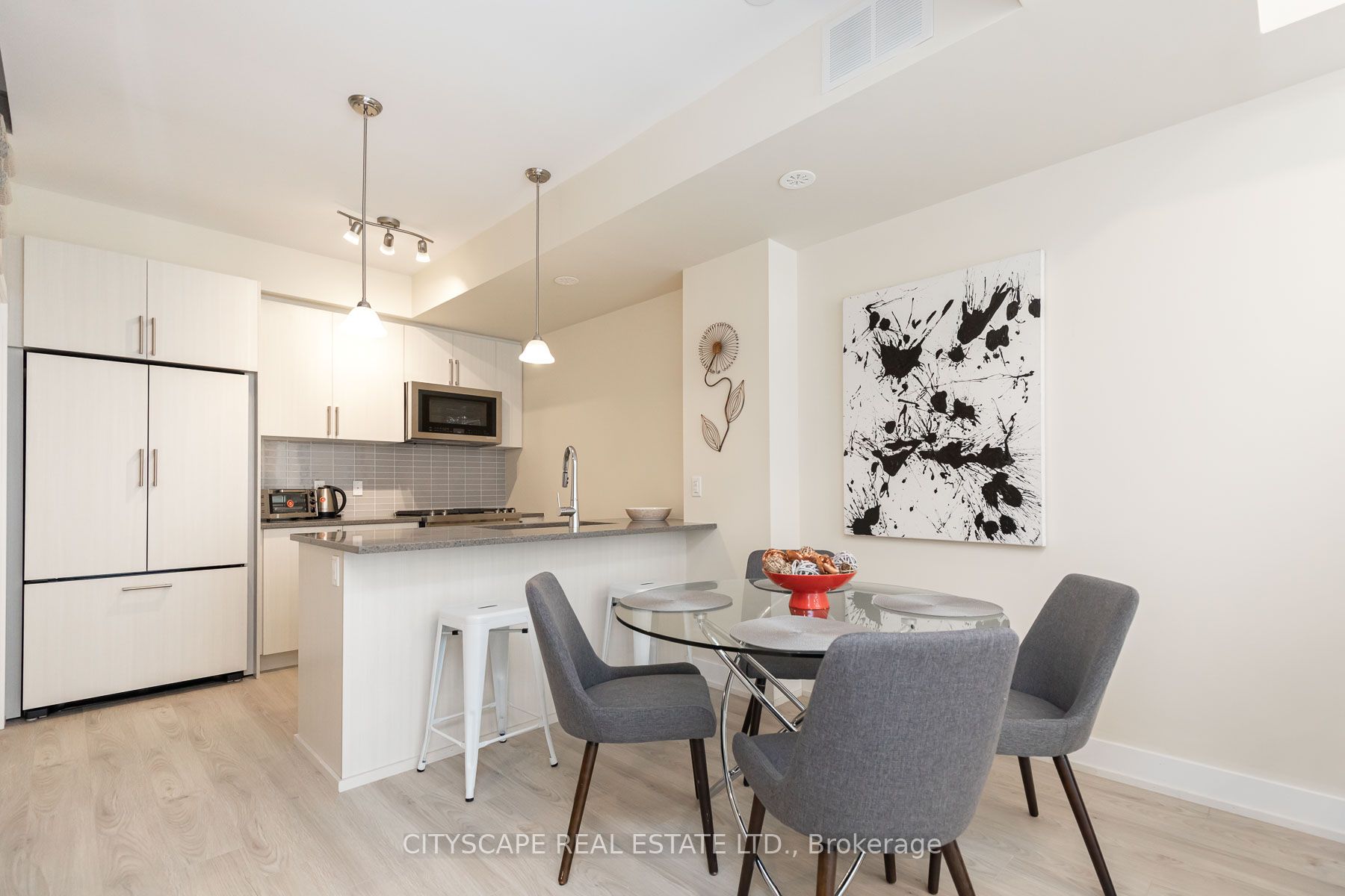 Additional image 3 of 8-26 Ernest Avenue, Toronto, ON, M6P 3M7