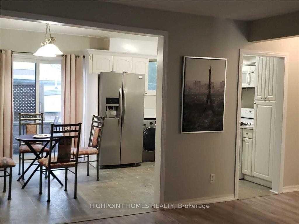 580 Forest Hill (upper Unit) Drive, Kitchener, ON, N2M 4H7 photo 3