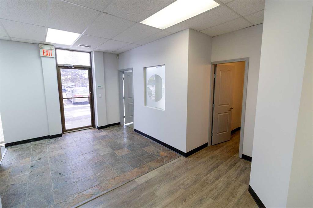 Additional image 6 of Unit 8-1925 39 Avenue NE, Calgary, AB, T2E 6S8
