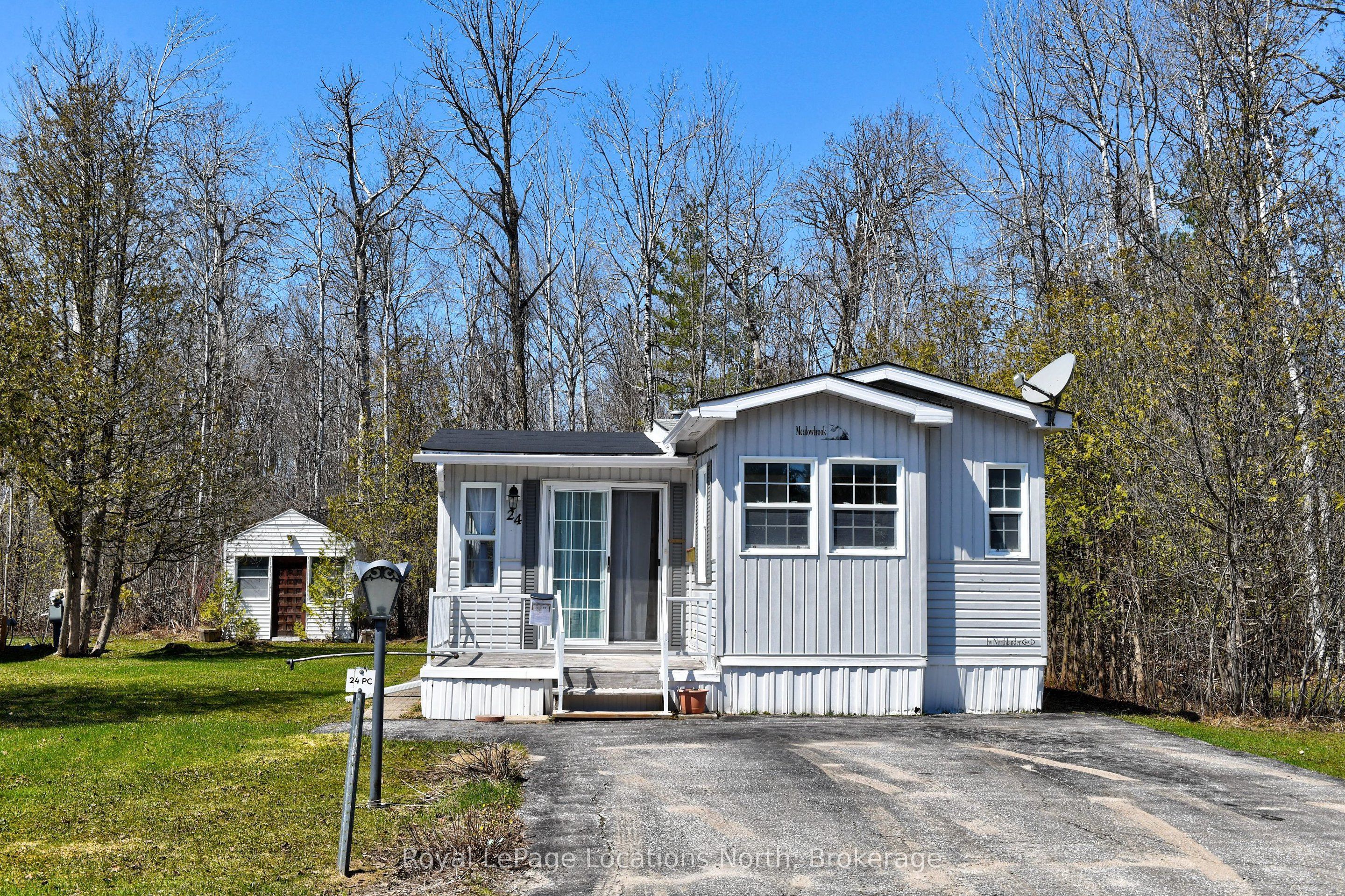 24 Prince Charles Avenue N, Springwater, ON, L0L 1P0