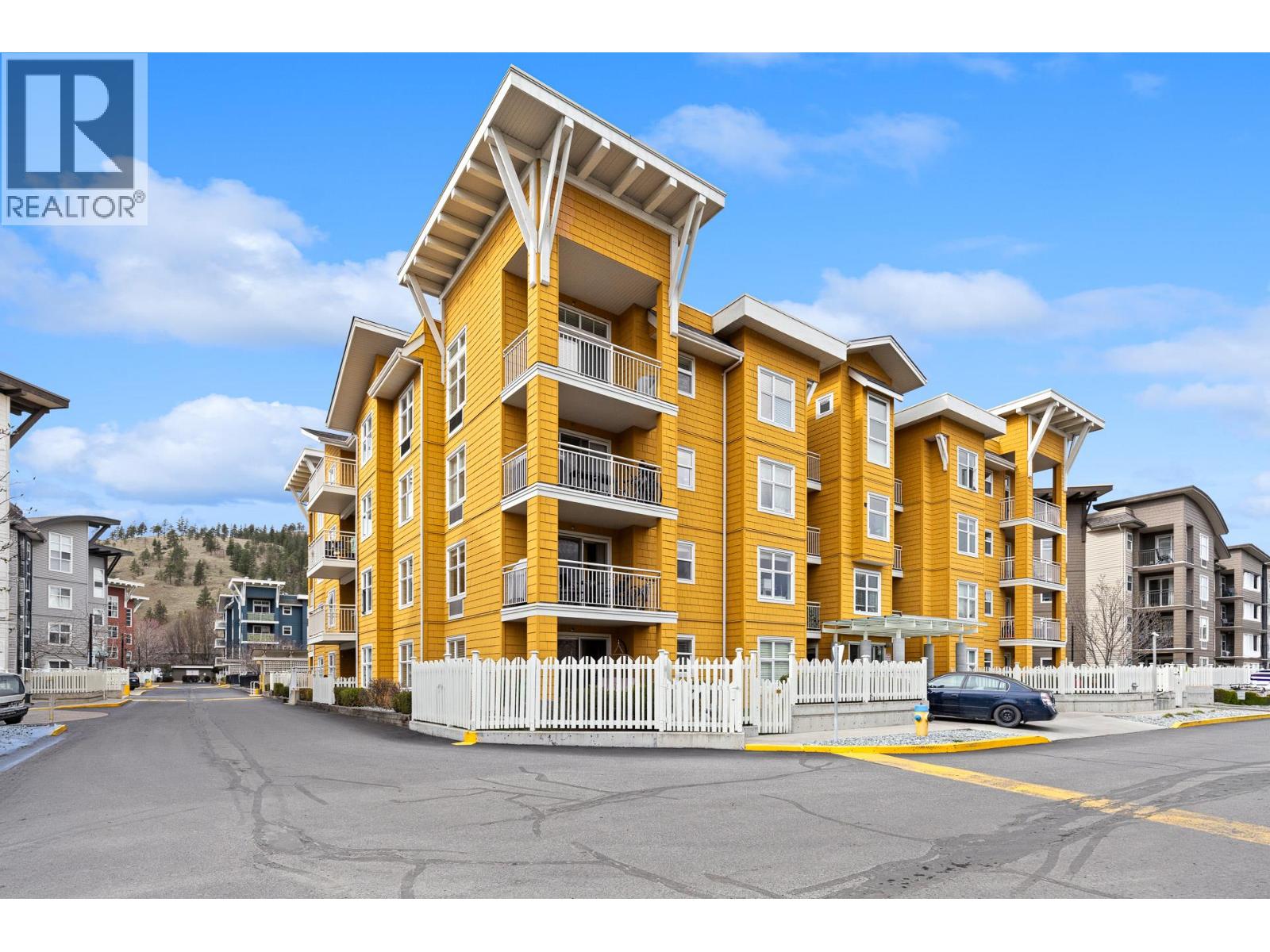 403-571 Yates Road, Kelowna, BC, V1V2V5