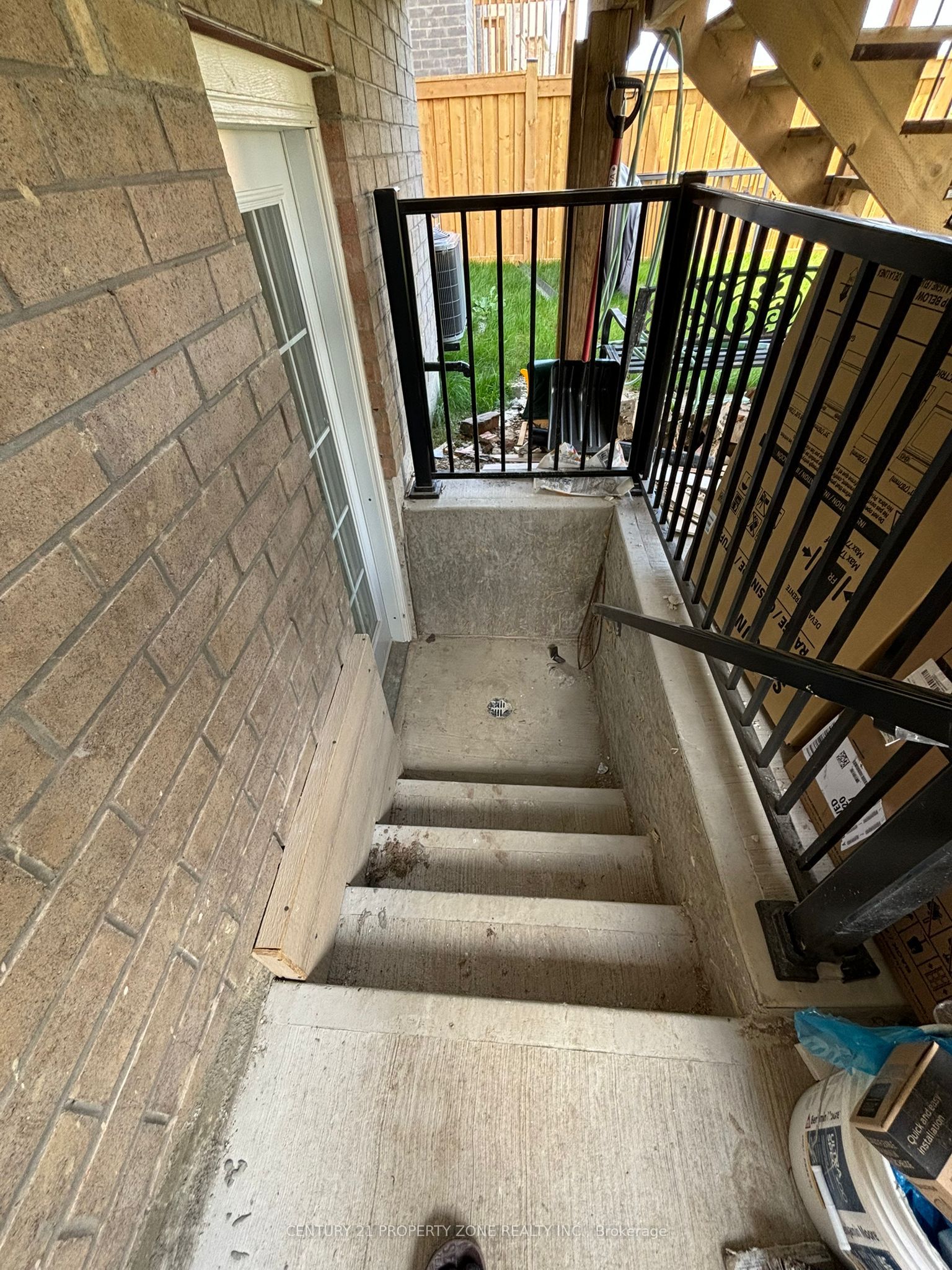 BSMT-61 Hawtrey Road, Brampton, ON, L7A 5B3