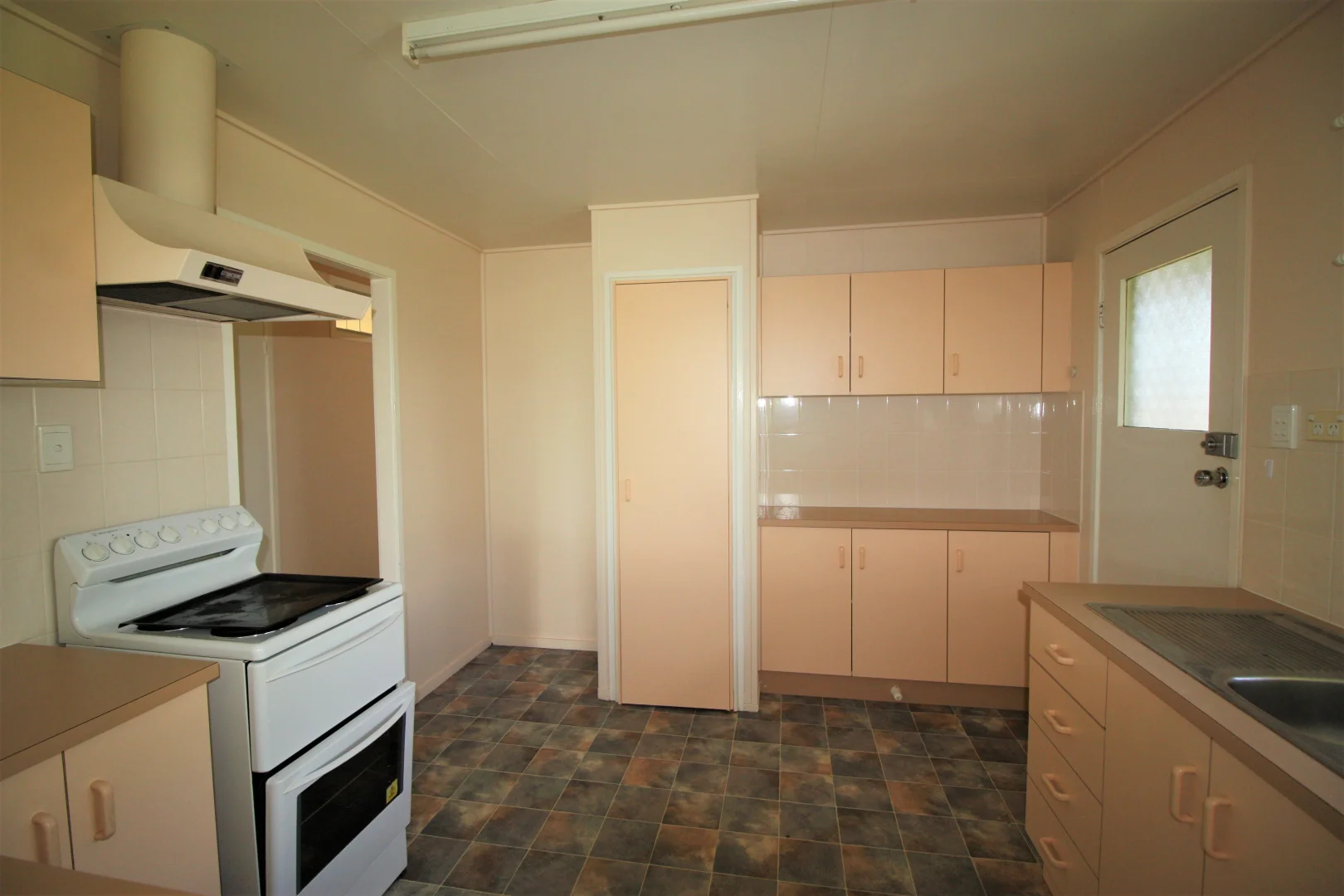 Additional image 2 of 1 Philwest Ct, Queenton QLD 4820