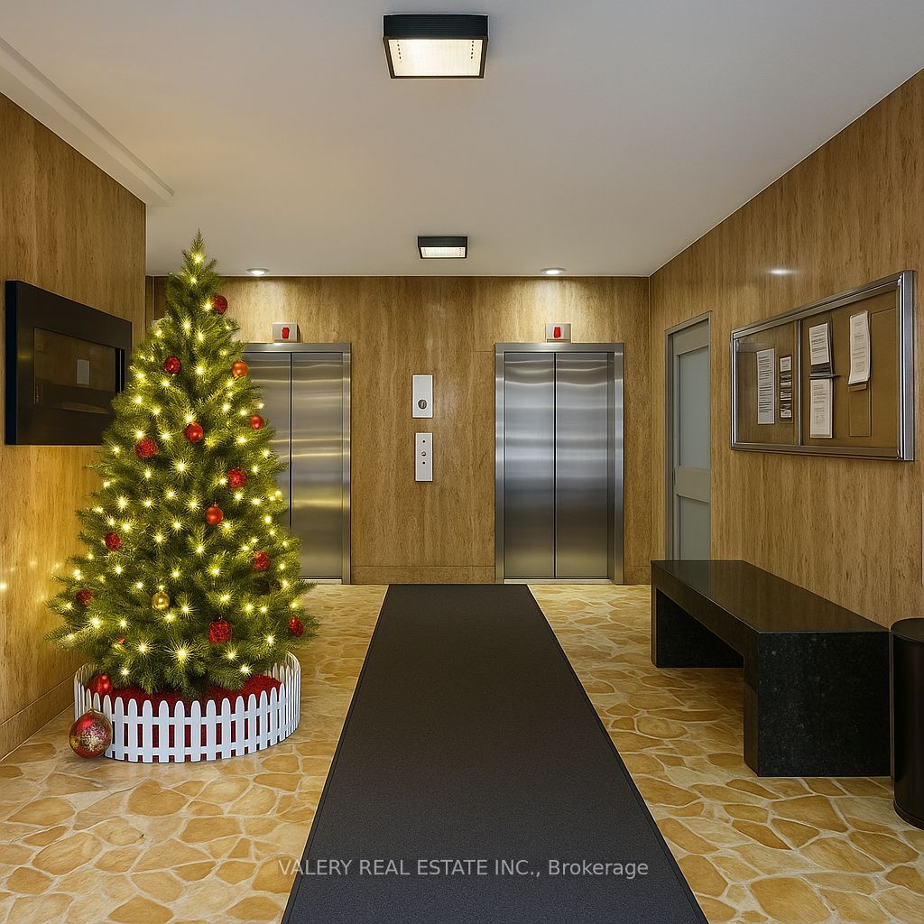 Additional image 2 of 906-70 Park Street E, Mississauga, ON, L5G 1M5