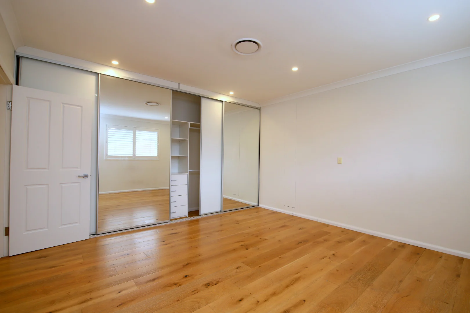 Additional image 6 of 18 Islington Crescent, Greenacre NSW 2190