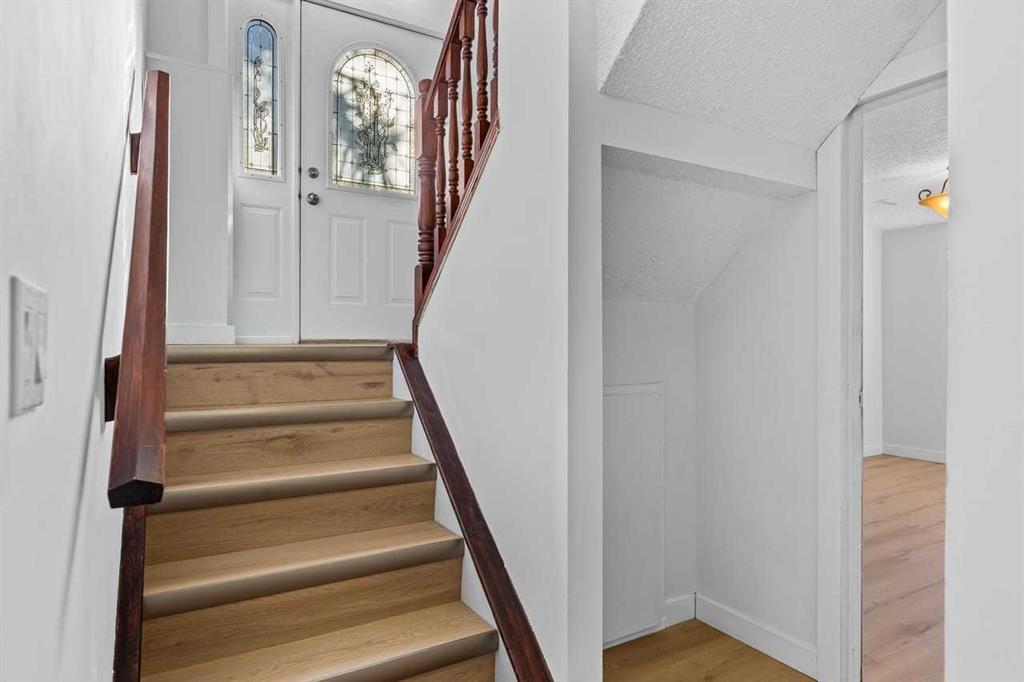 Additional image 3 of 7006A Bowness Road NW, Calgary, AB, T3B 0G4