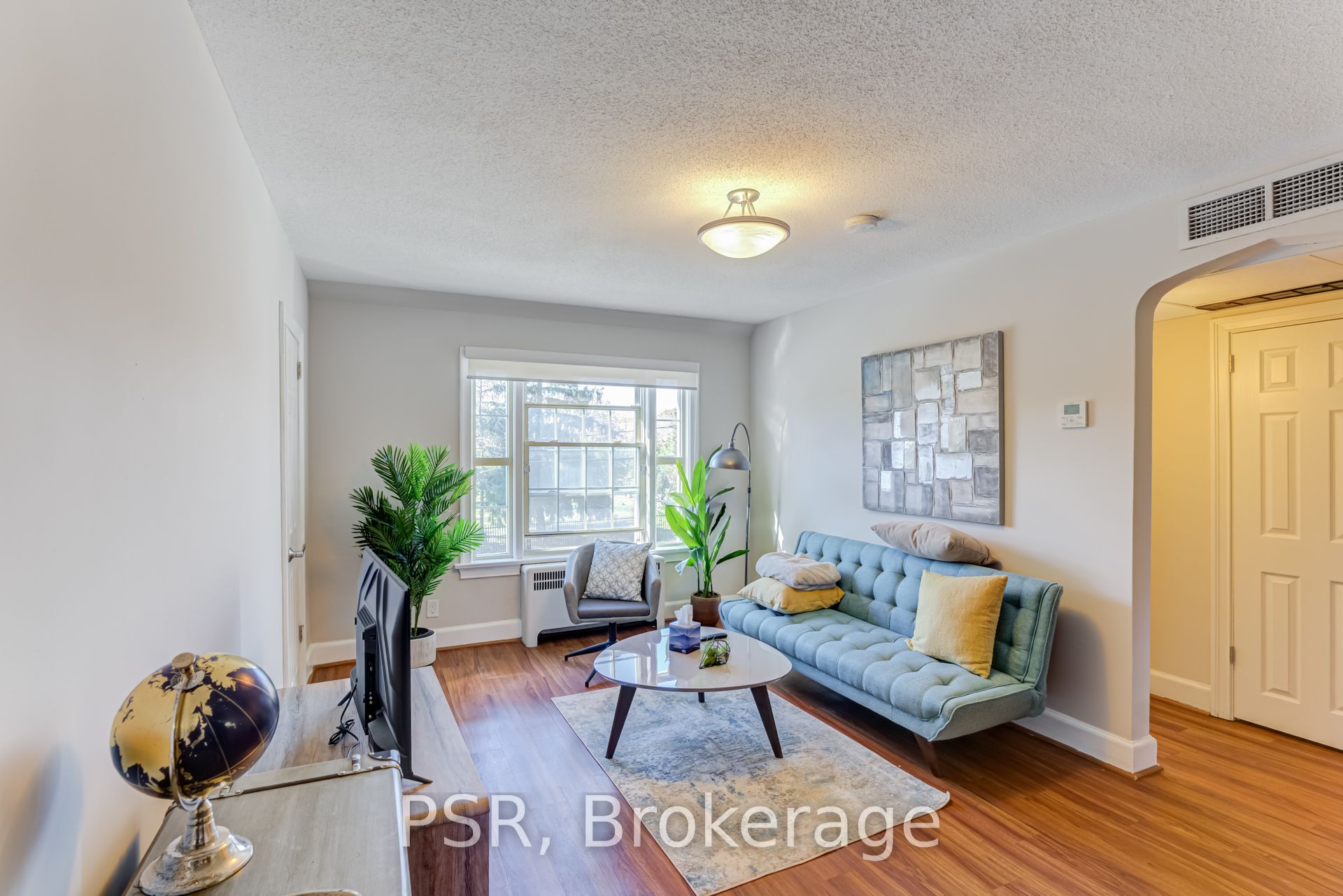L21-1325 Bayview Avenue, Toronto, ON, M4G 3A5