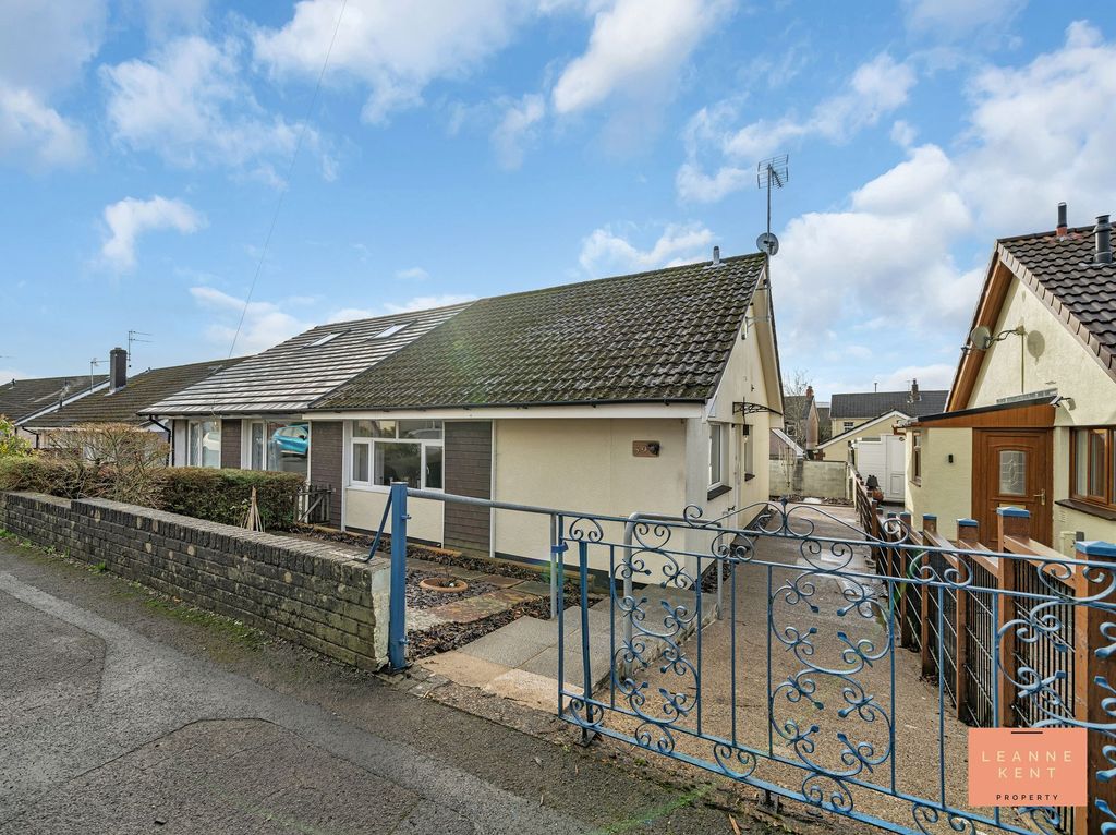 2 bed semi-detached bungalow for saleCherry Tree Close, Bedwas, Caerphilly CF83 photo 3