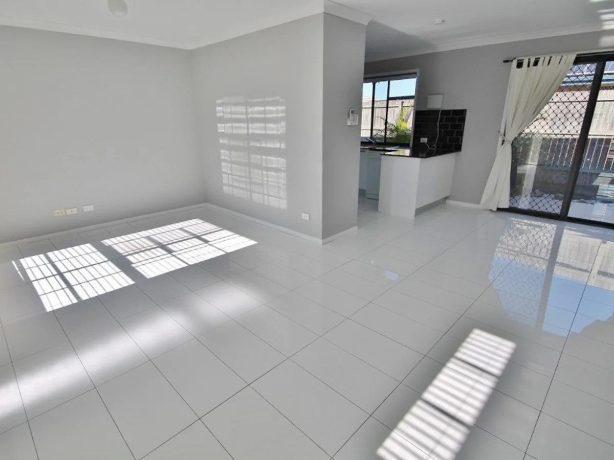 22 Shapcott Place, Runcorn QLD 4113 photo 5