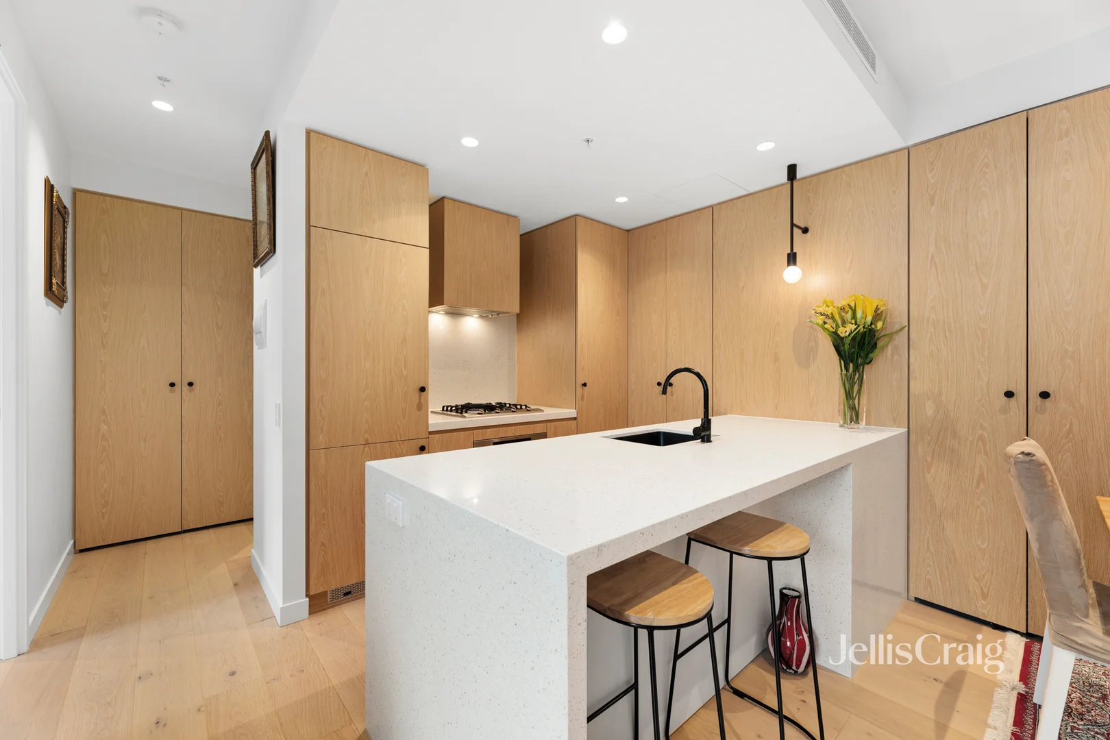 208/5 Glenarm Road, Glen Iris VIC 3146 photo 2