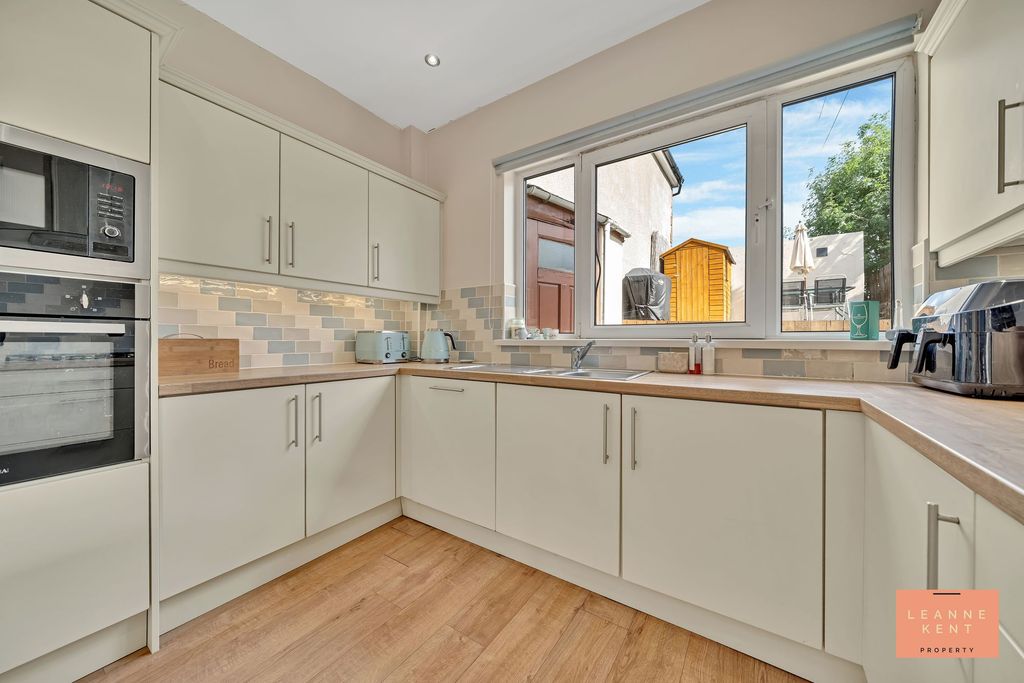 Additional image 18 of 3 bed detached house for saleVan Road, Caerphilly CF83