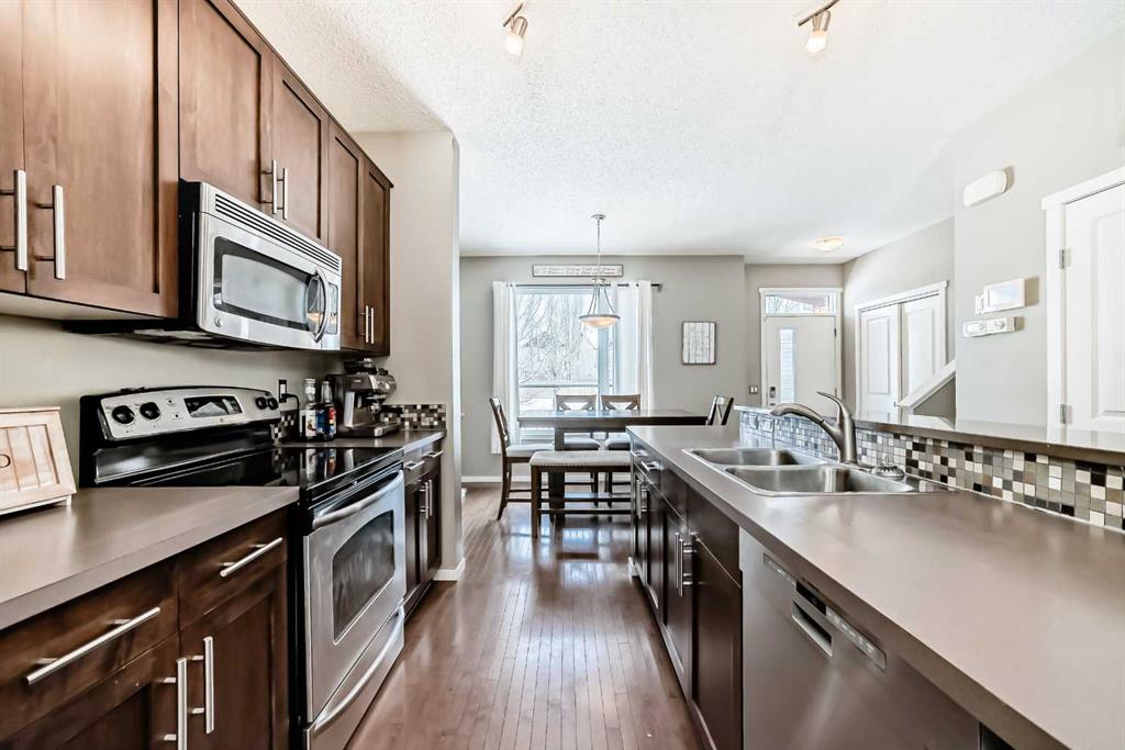 Additional image 4 of 63 Chapalina Square SE, Calgary, AB, T2X 0L5